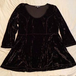 Catherine MaLandrino Black Velvet Scoop Neck Peplum Top Size Large